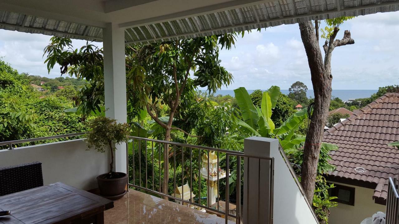 Апартаменти Samui Grand Rock Lamai Beach  Екстер'єр фото